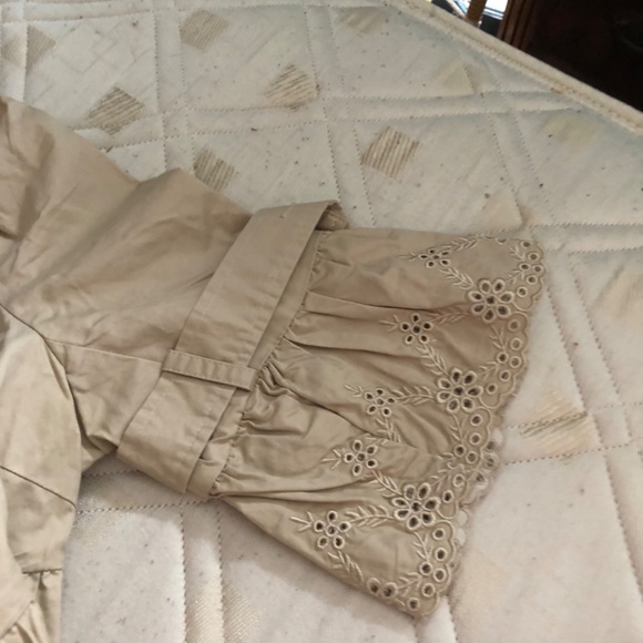 Luii size medium jacket , beige with eyelet accents, one button, bell sleeves - Picture 2 of 6